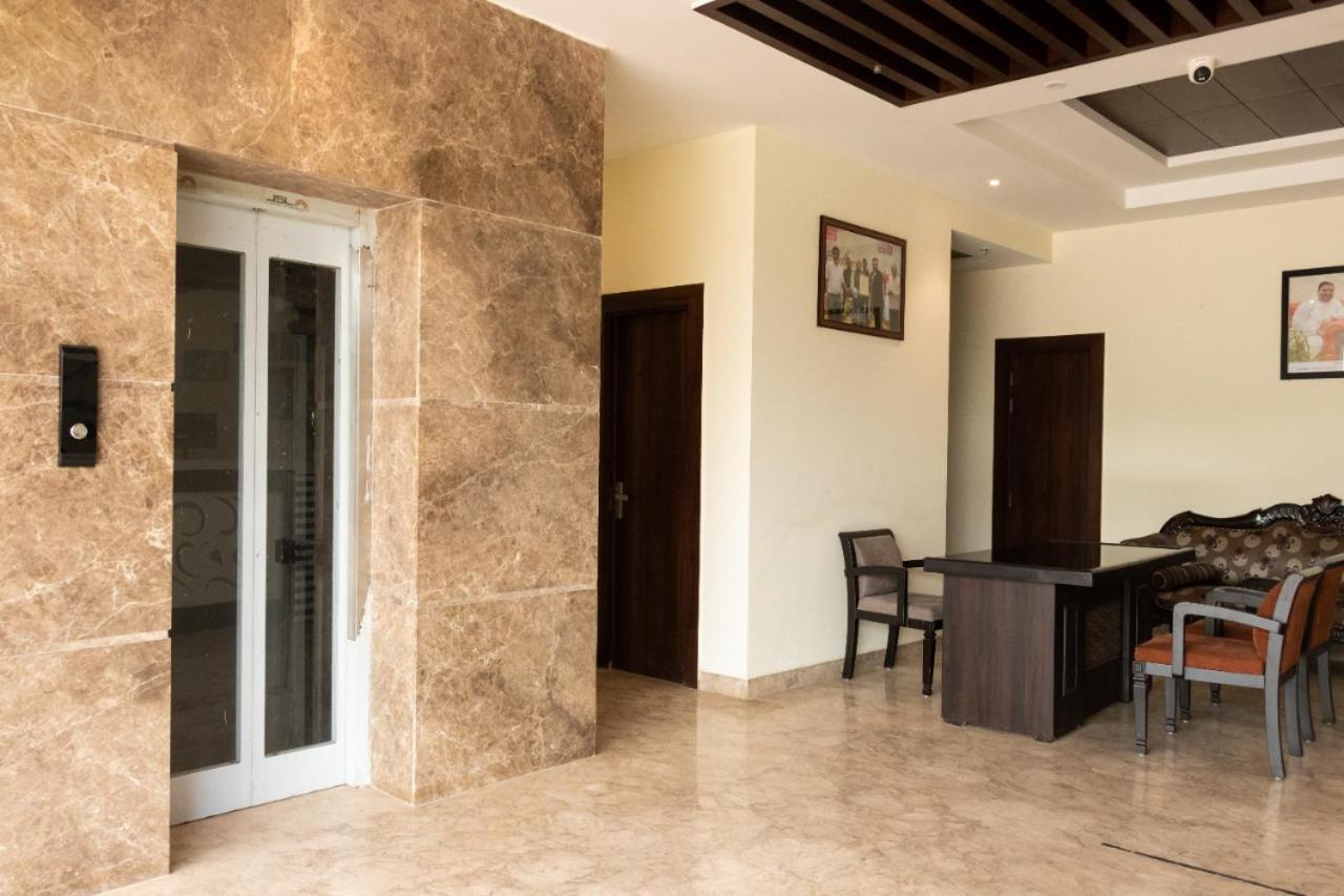 Hotel Sourav Park Inn Agra Agra  Buitenkant foto