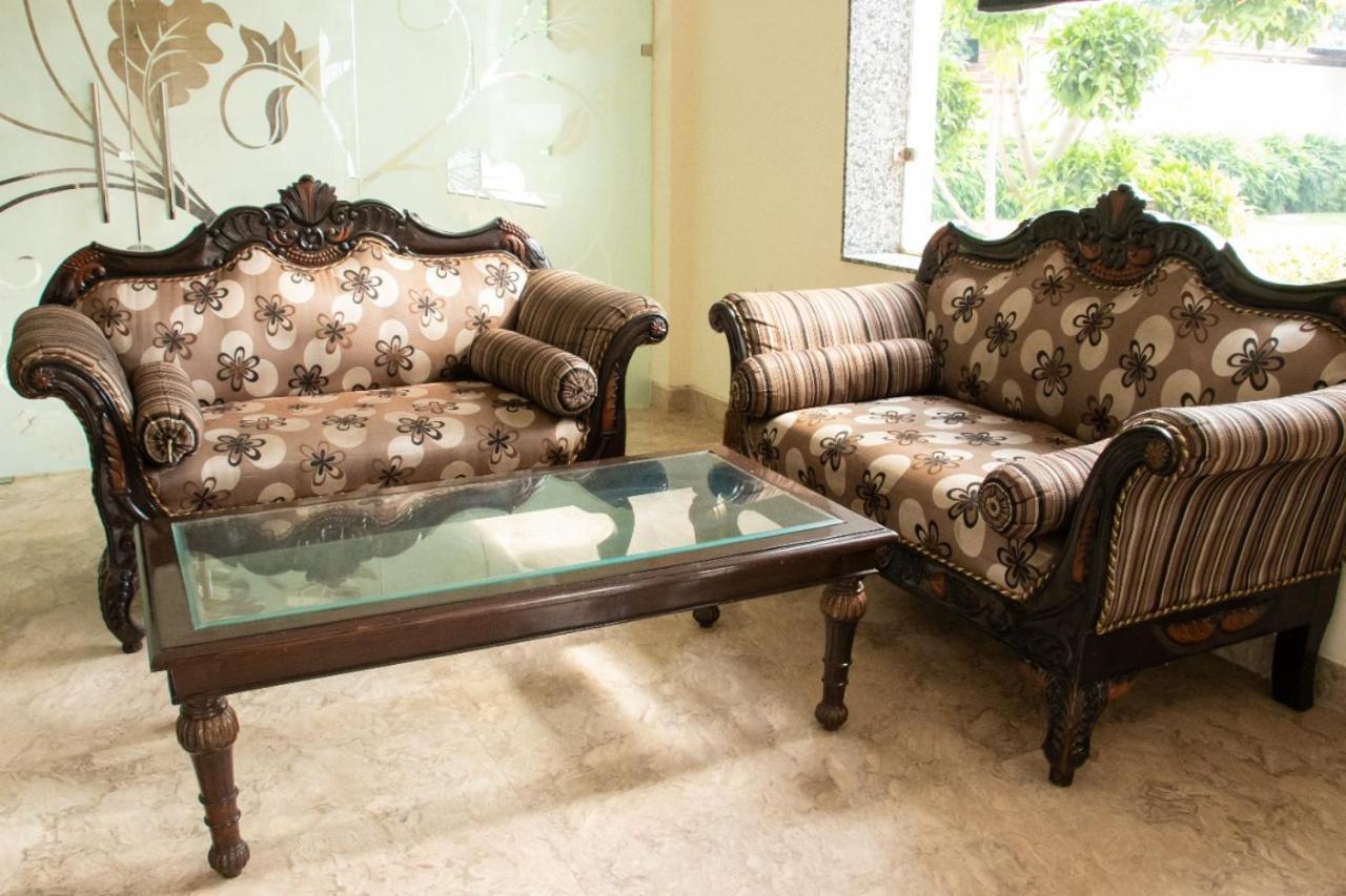 Hotel Sourav Park Inn Agra Agra  Buitenkant foto