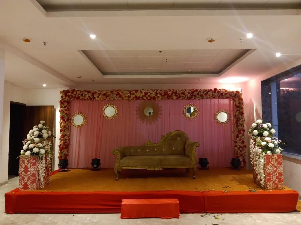 Hotel Sourav Park Inn Agra Agra  Buitenkant foto